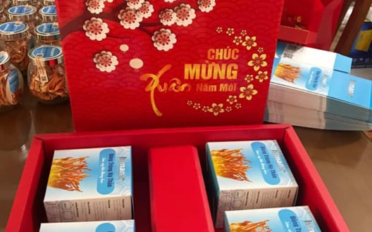 Chọn quà biếu người thân ngày tết sum vầy